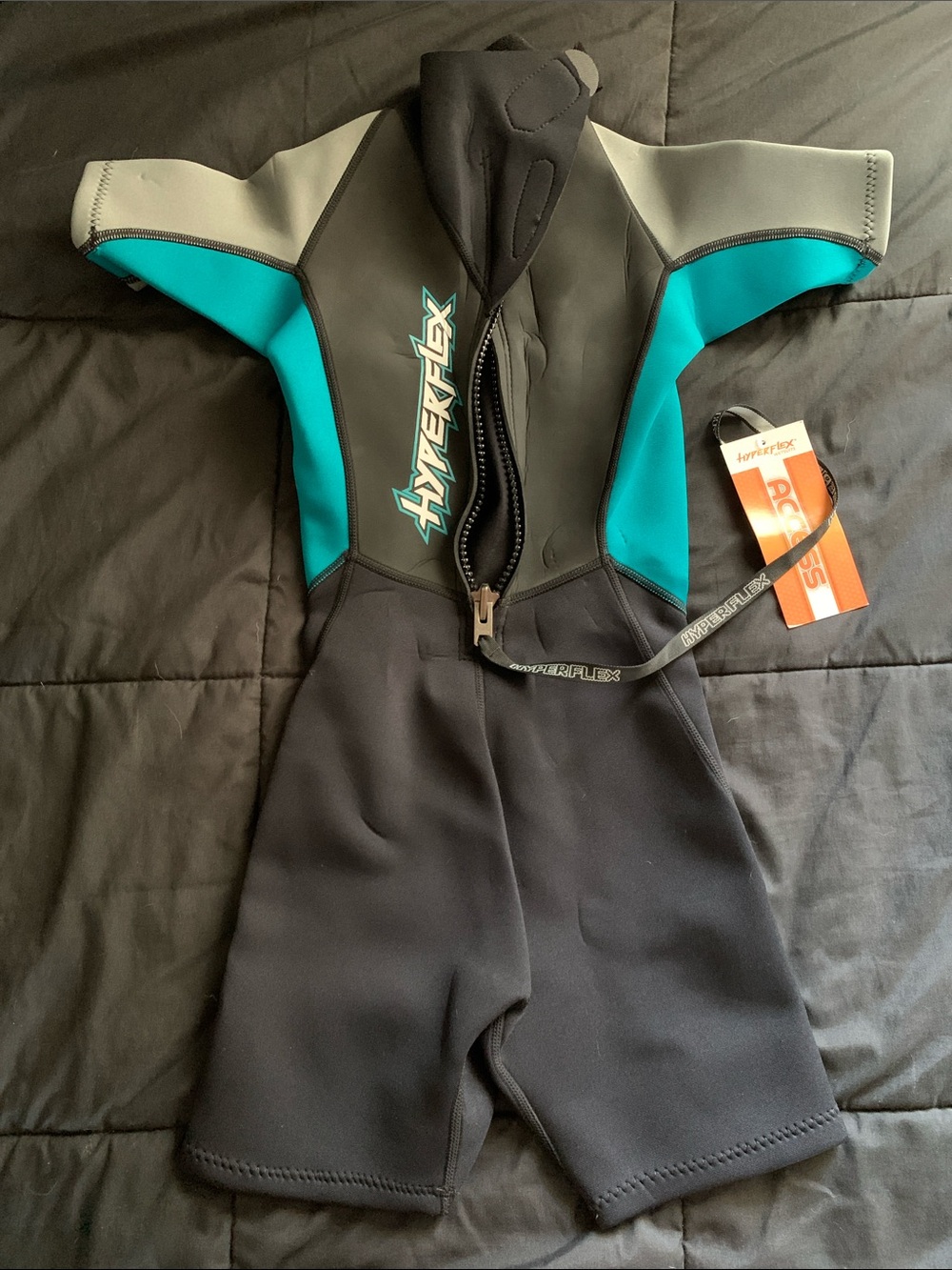 Size 4 Hyperflex Wetsuit - Picture 3 of 6